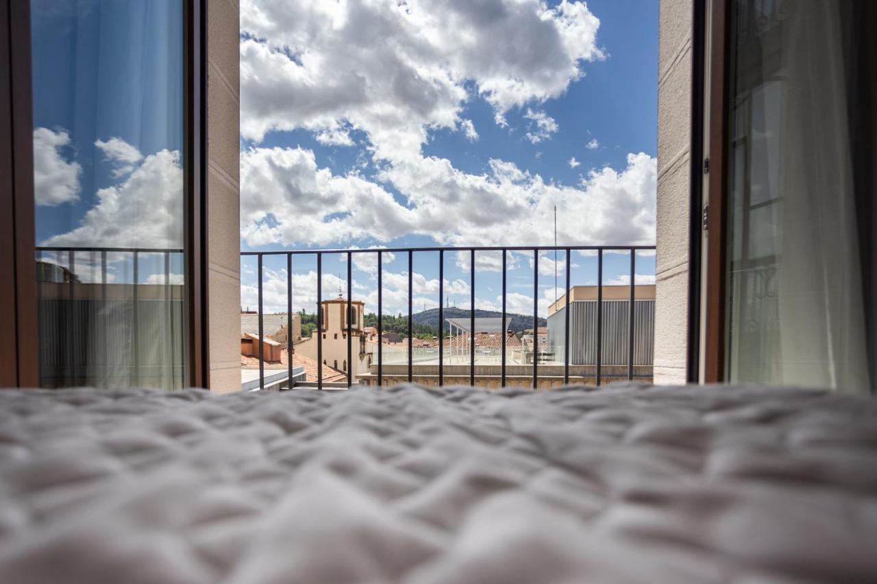 Dwo Abaster Hotel Soria Bagian luar foto