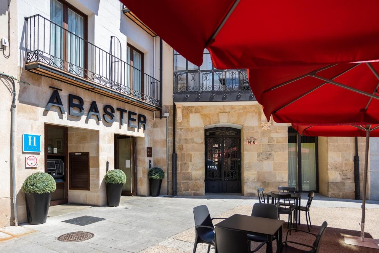 Dwo Abaster Hotel Soria Bagian luar foto