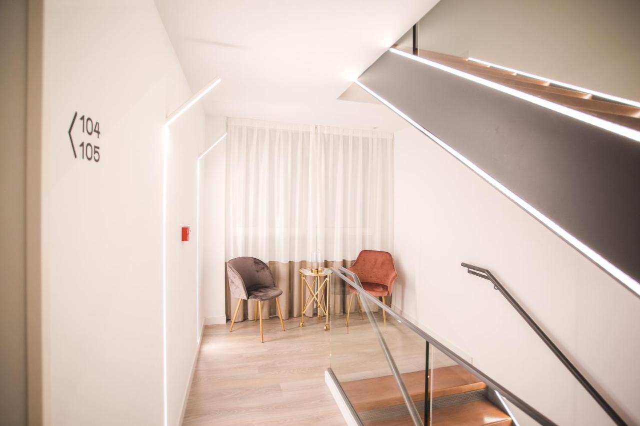 Dwo Abaster Hotel Soria Bagian luar foto